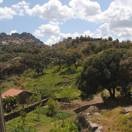 فيلا Moradia Familia Escoto مونسانتو المظهر الخارجي الصورة
