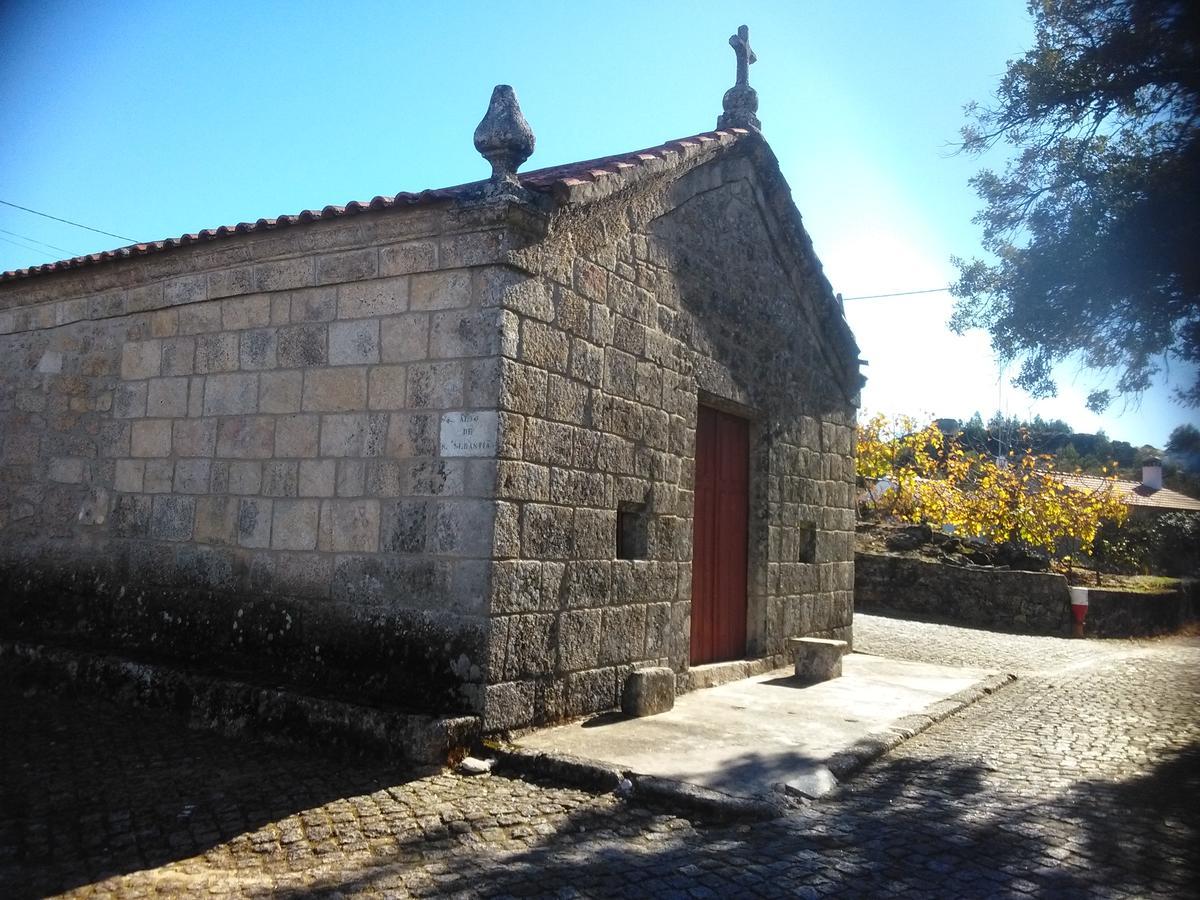 فيلا Moradia Familia Escoto مونسانتو المظهر الخارجي الصورة