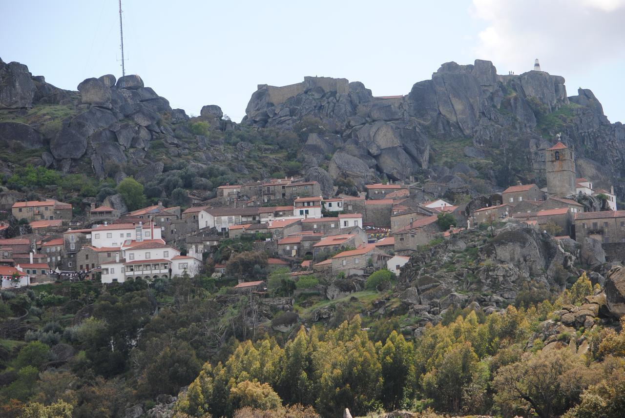 فيلا Moradia Familia Escoto مونسانتو المظهر الخارجي الصورة